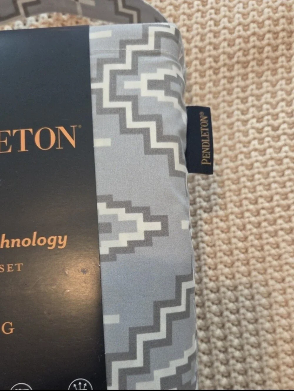 Pendleton Cooling Technology King Sheet Set In Grey Aztec Print